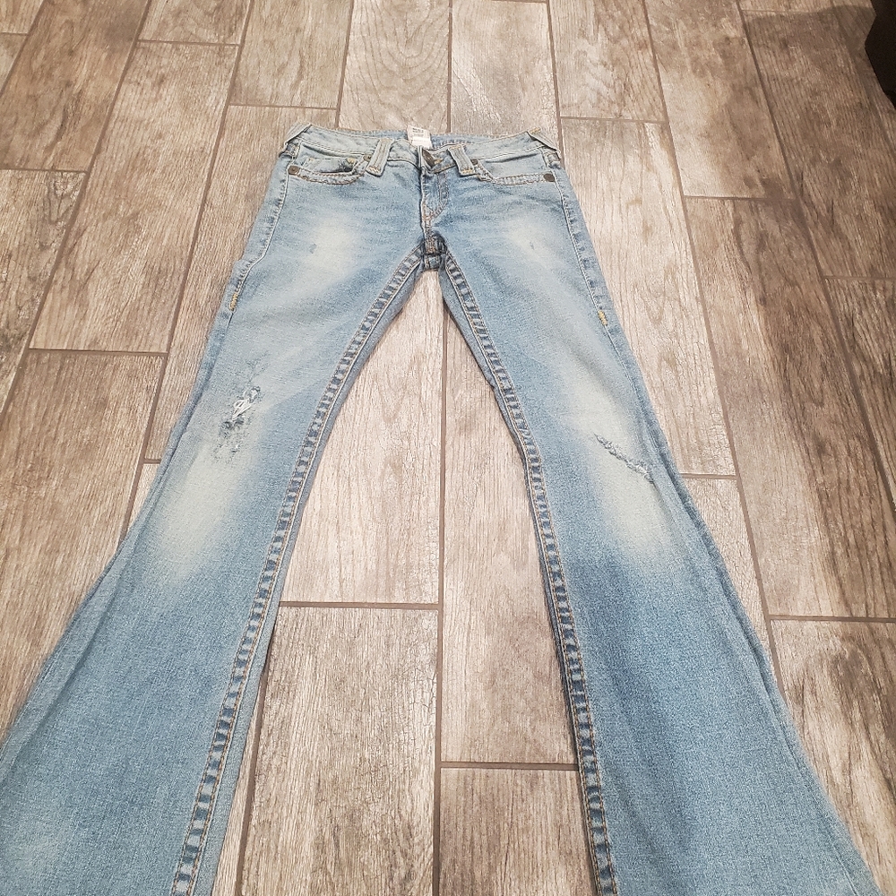 True Religion - Picture 5 of 9